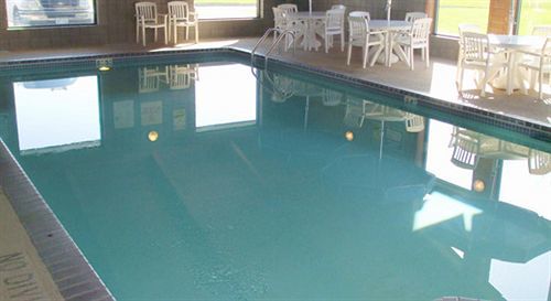 Days Inn & Suites By Wyndham Baxter Brainerd Area Экстерьер фото